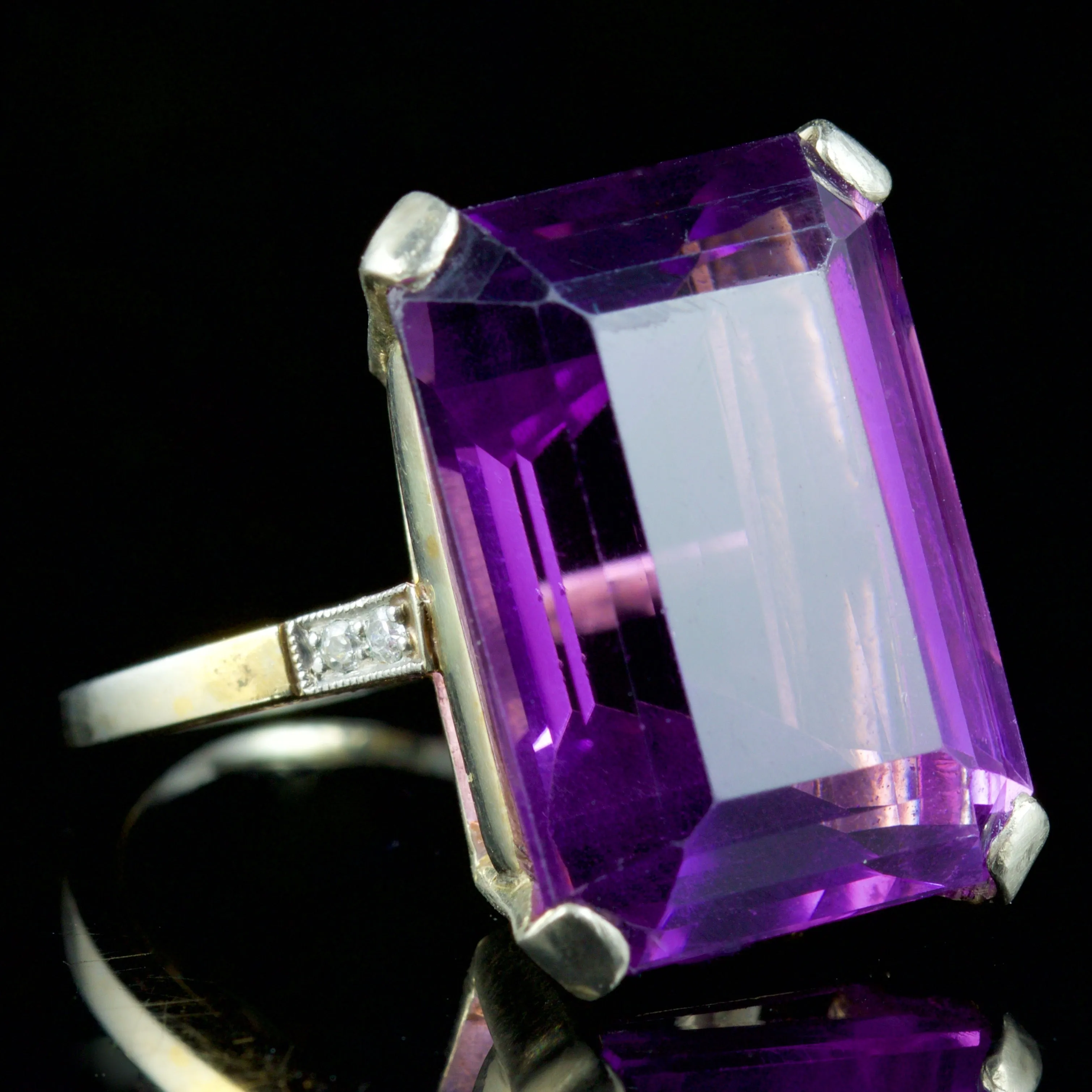 Amethyst Diamond Ring 20Ct Amethyst 14Ct Gold Circa 1940