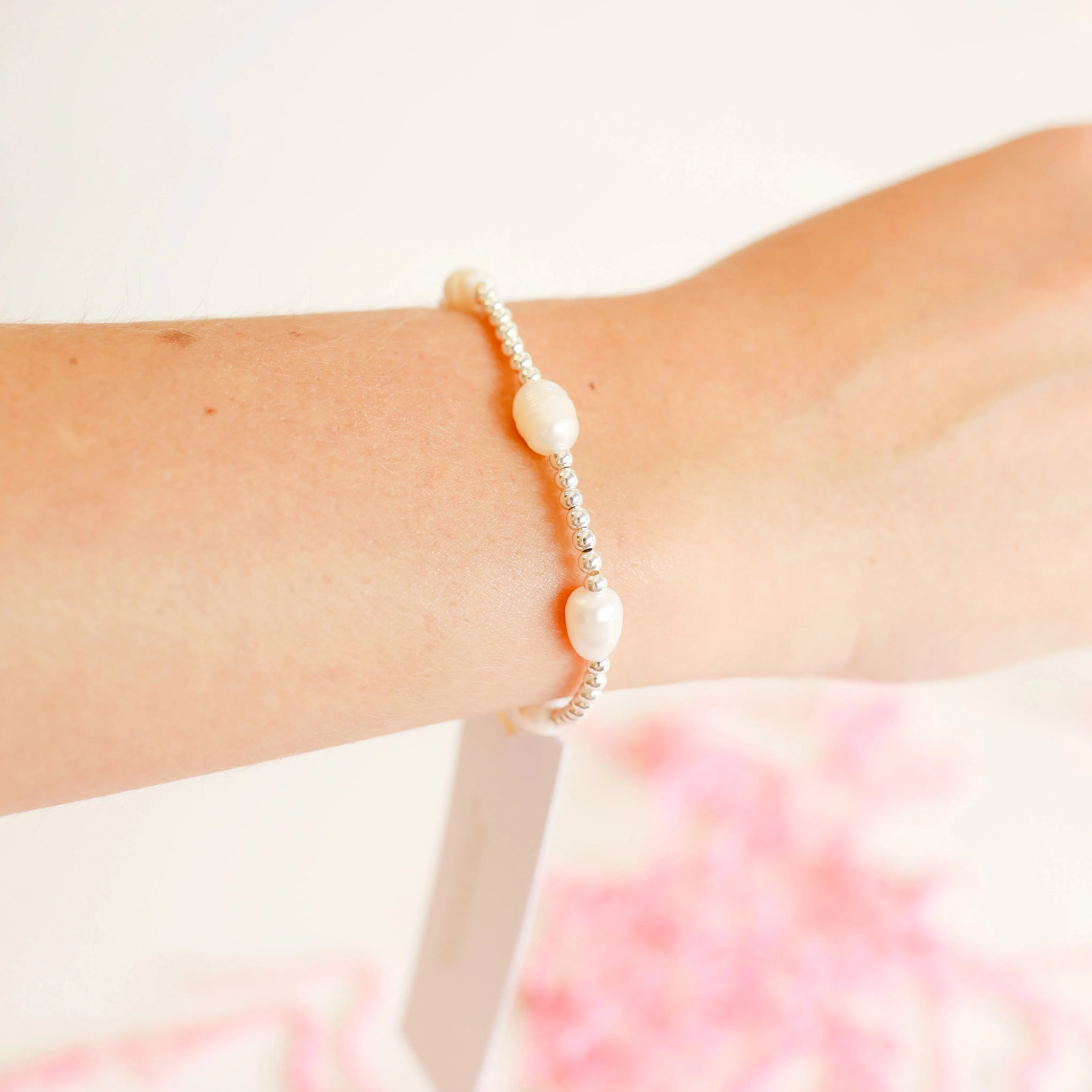 Beaded Blondes | Poppi Pearl Bracelet in Silver