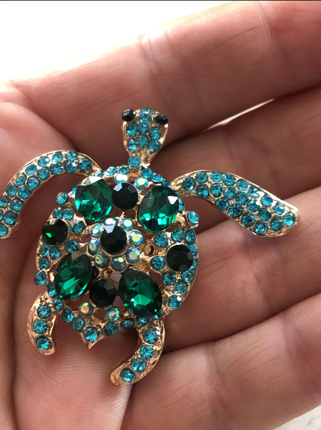 Green Rhinestone Sea Turtle Brooch