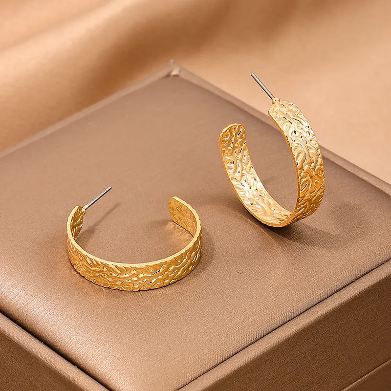 Retro Chic Metal Hollow Ring Earrings - Vienna Verve Collection