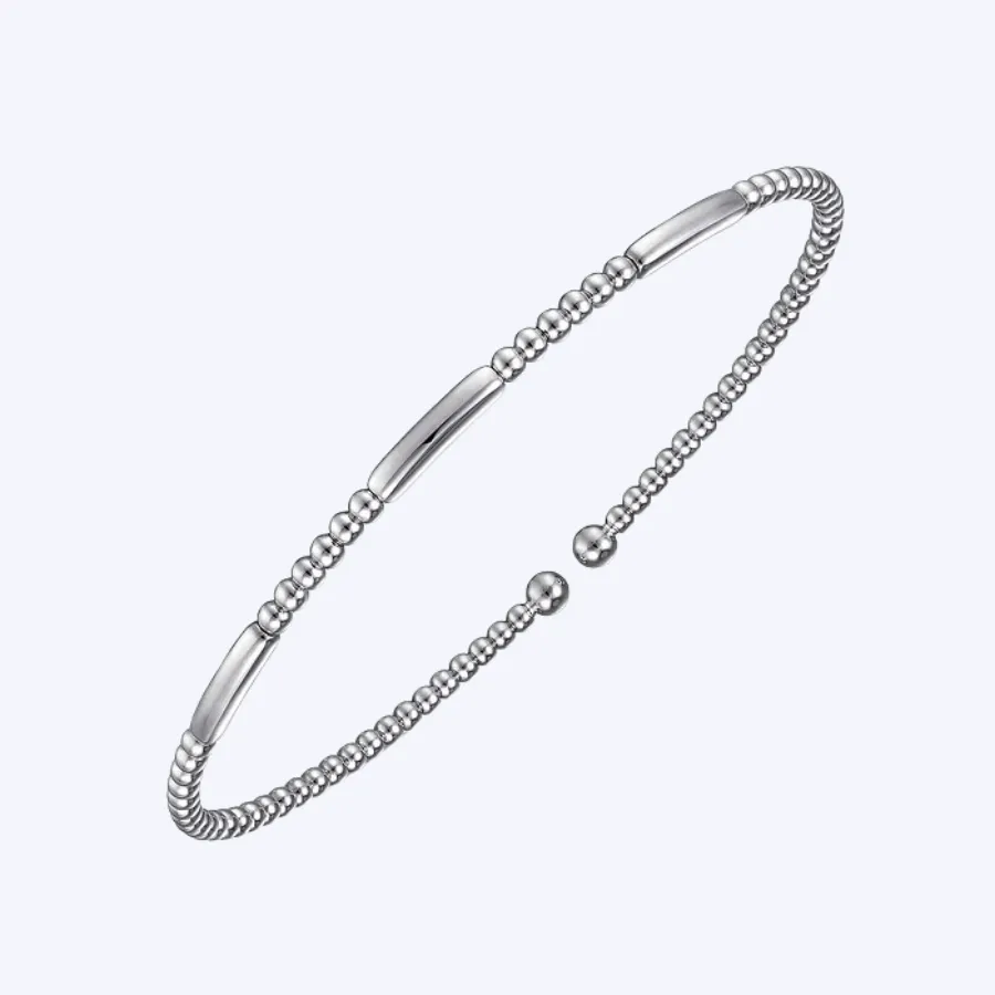 Selena Bar Bujukan Bangle