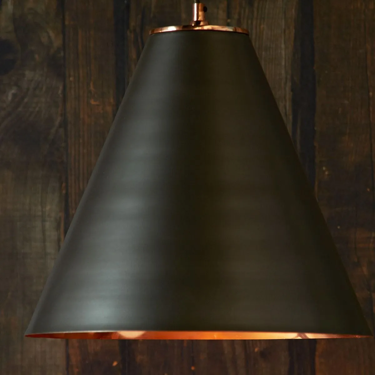 Super Stanley pendant in gunmetal with copper interior