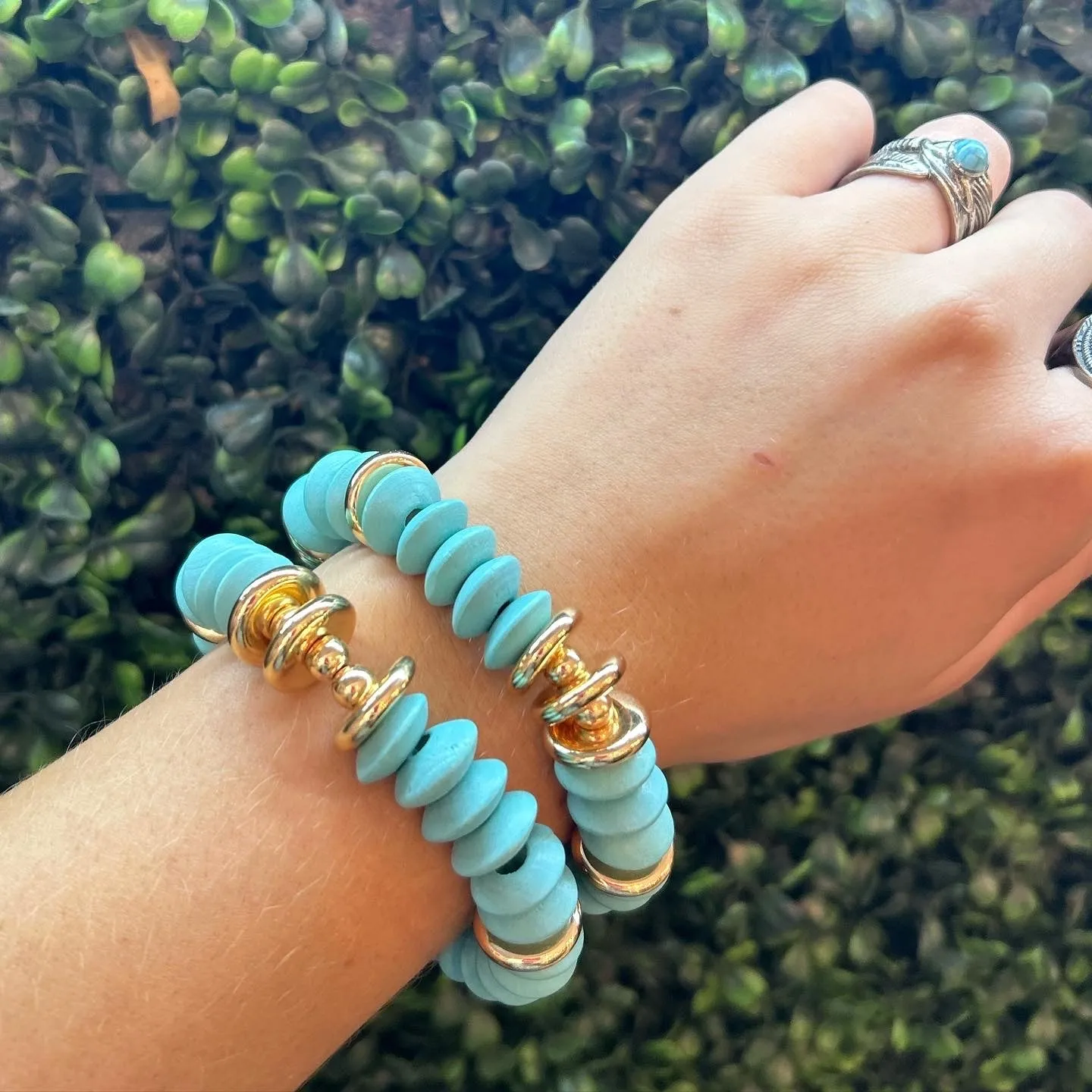 Turquoise Wood & Gold Stretch Bracelet Set