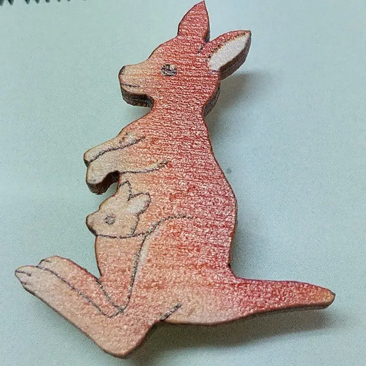 WOODEN AUSTRALIAN BROOCH